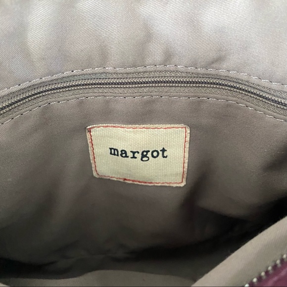 *SOLD* Margot Crossbody Bag - Picture 4 of 5